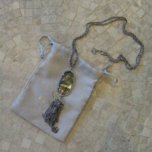 Kendra Scott necklace